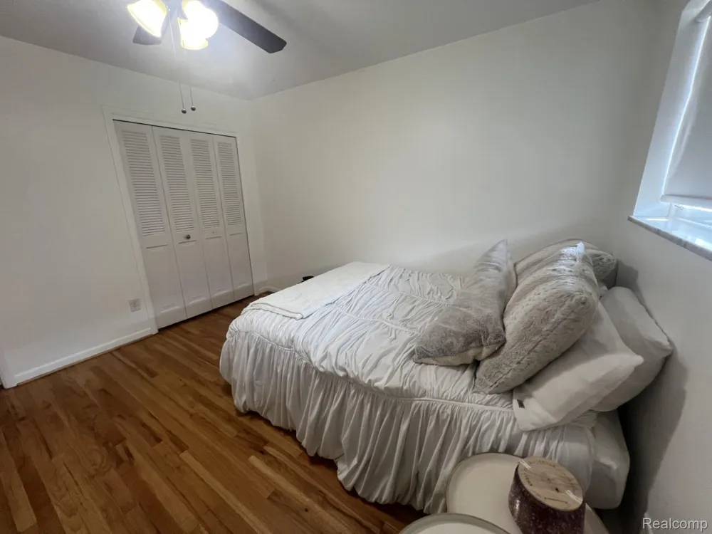2820 Woodslee Drive #107 Royal Oak City, MI 48073