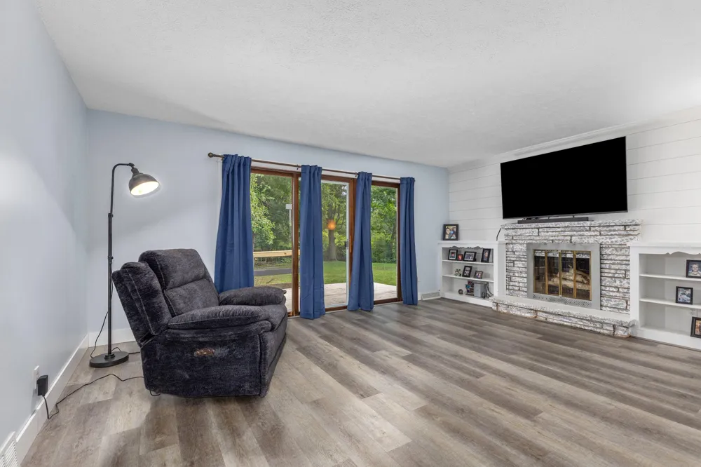 7246 Rezen Drive NE Plainfield Charter Township, MI 49341
