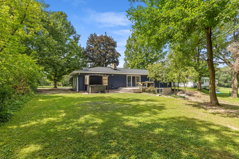 7246 Rezen Drive NE Plainfield Charter Township, MI 49341
