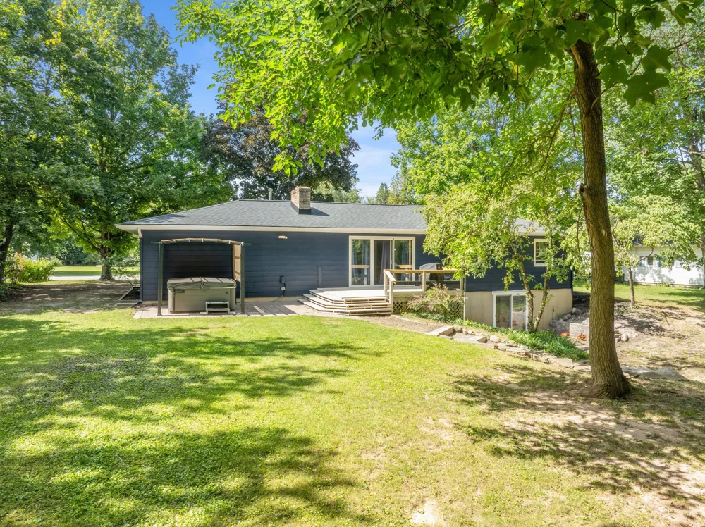 7246 Rezen Drive NE Plainfield Charter Township, MI 49341