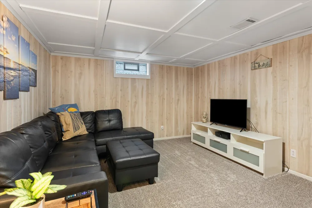 2217 W Lakewood Boulevard Park Township, MI 49424