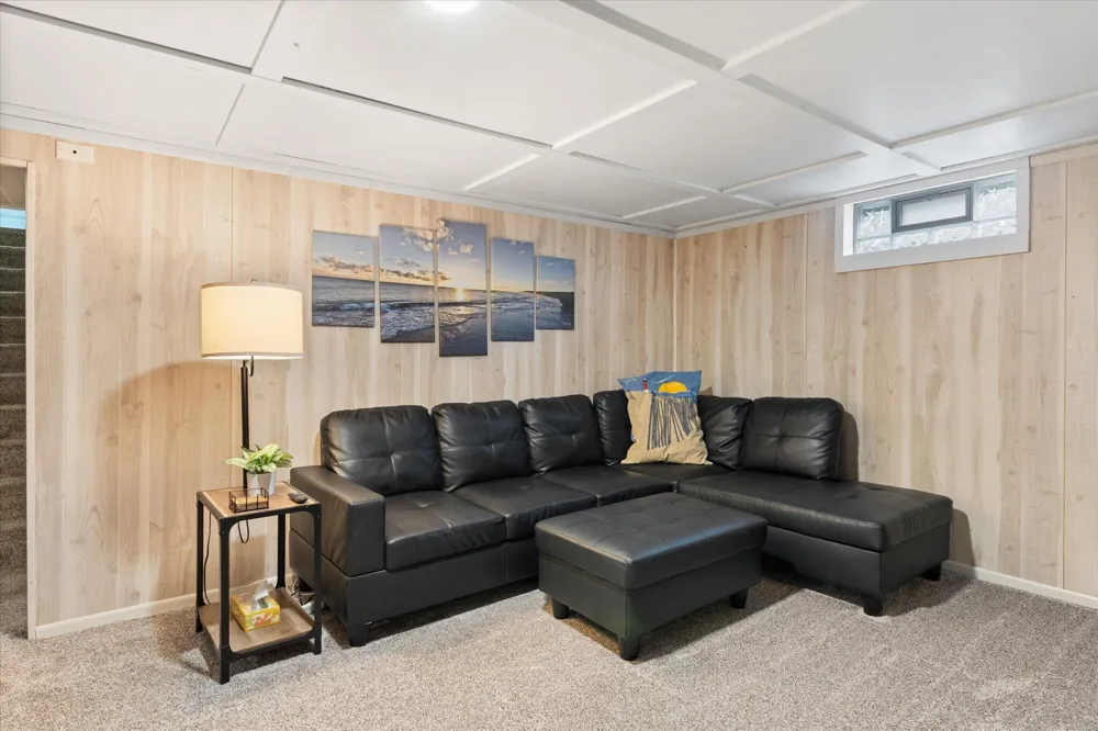 2217 W Lakewood Boulevard Park Township, MI 49424