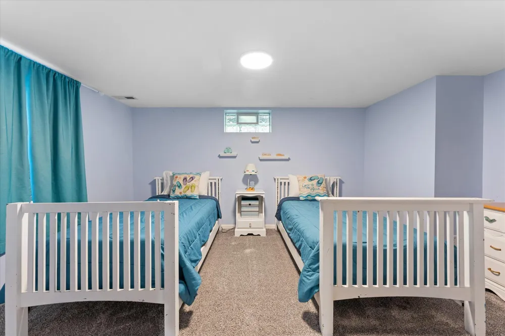 2217 W Lakewood Boulevard Park Township, MI 49424