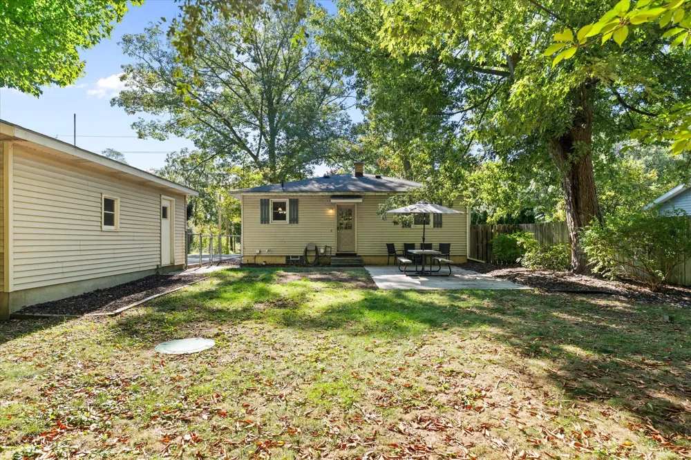 2217 W Lakewood Boulevard Park Township, MI 49424