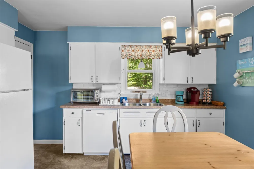 2217 W Lakewood Boulevard Park Township, MI 49424
