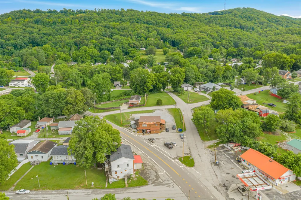 836 Unaka St Harriman, TN 37748