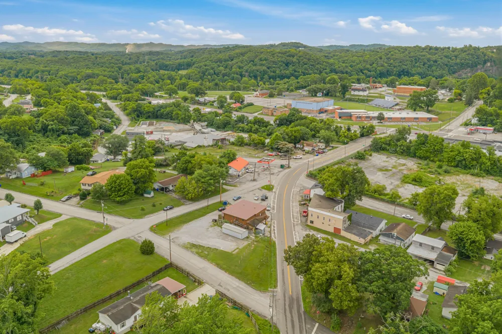 836 Unaka St Harriman, TN 37748