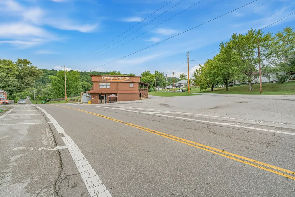 836 Unaka St Harriman, TN 37748