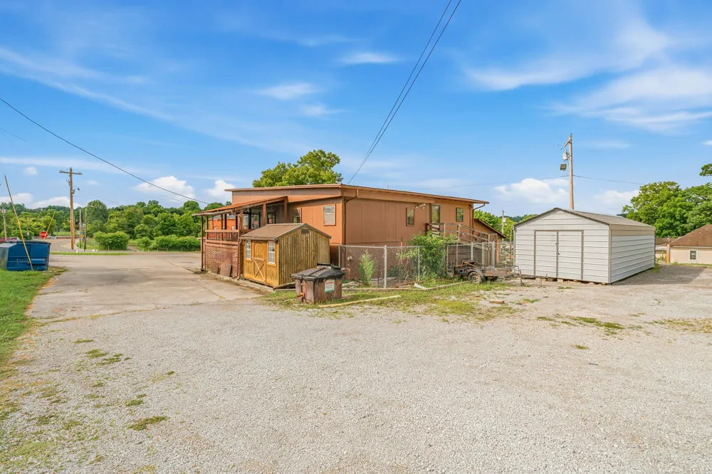 836 Unaka St Harriman, TN 37748