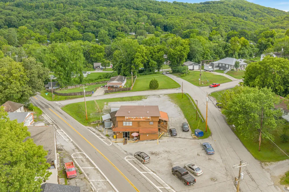 836 Unaka St Harriman, TN 37748