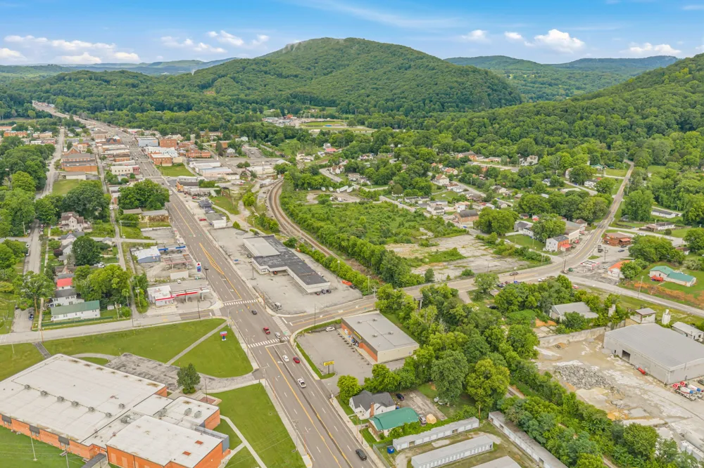836 Unaka St Harriman, TN 37748