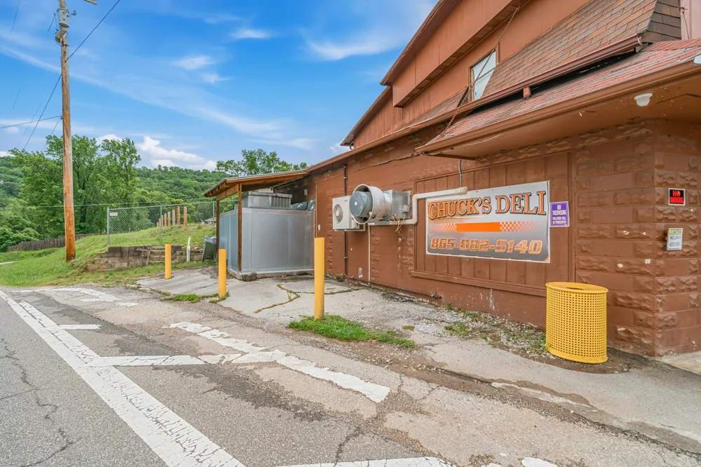 836 Unaka St Harriman, TN 37748