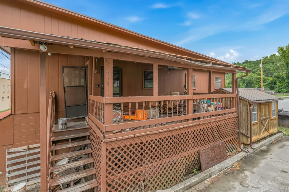 836 Unaka St Harriman, TN 37748