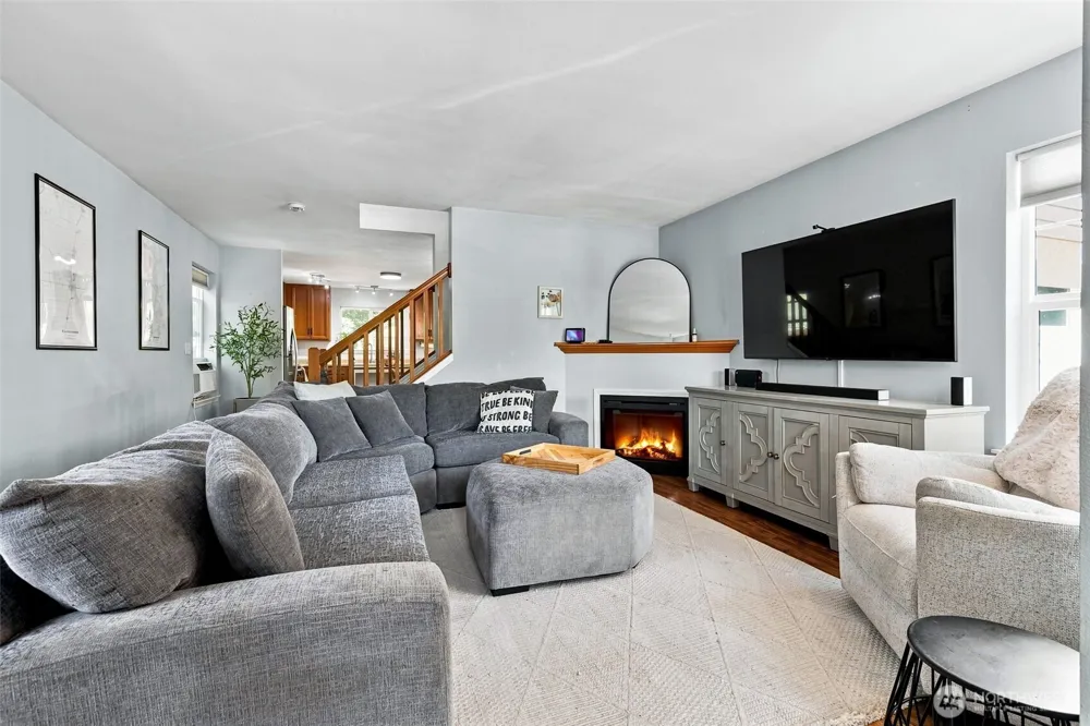 896 G STREET SE Tumwater, WA 98512