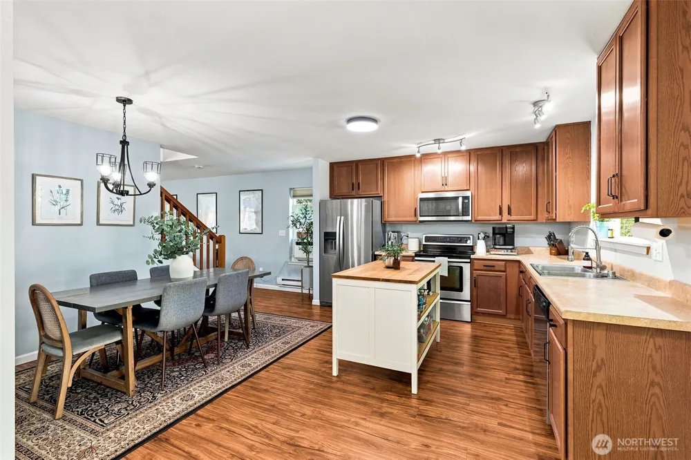896 G STREET SE Tumwater, WA 98512