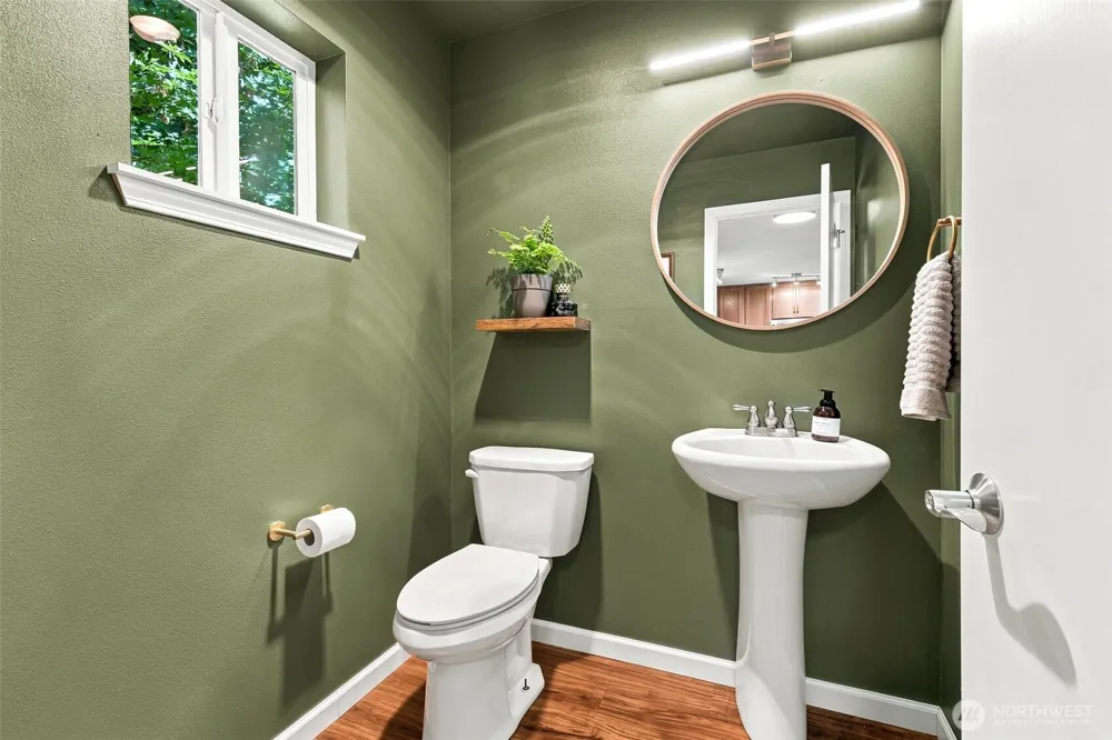 896 G STREET SE Tumwater, WA 98512