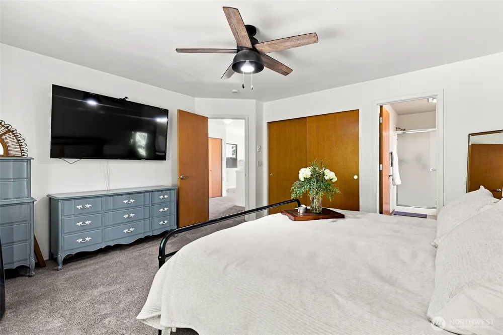 896 G STREET SE Tumwater, WA 98512