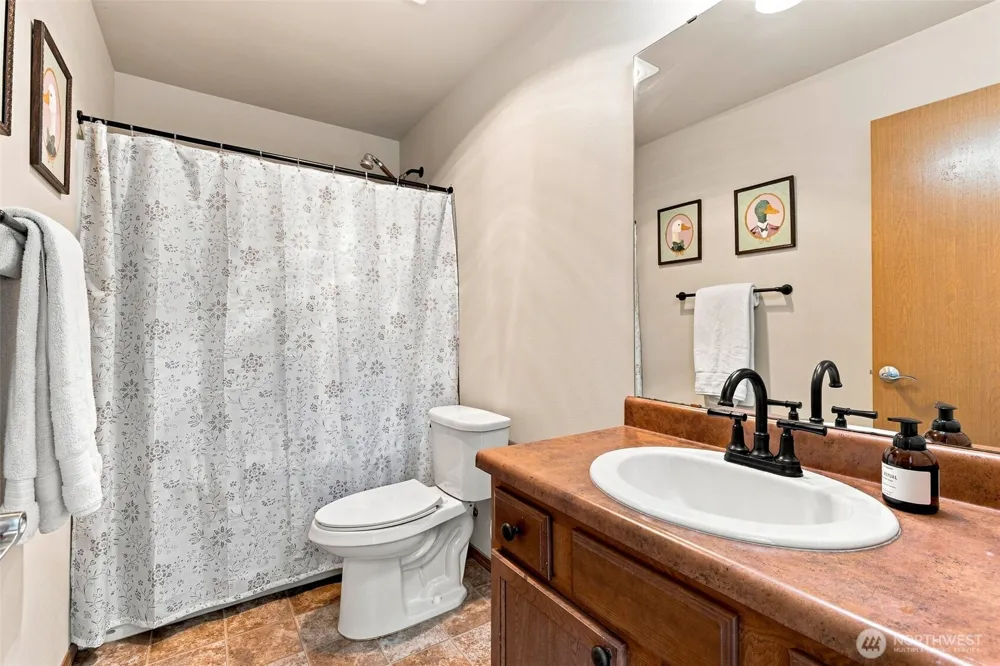 896 G STREET SE Tumwater, WA 98512