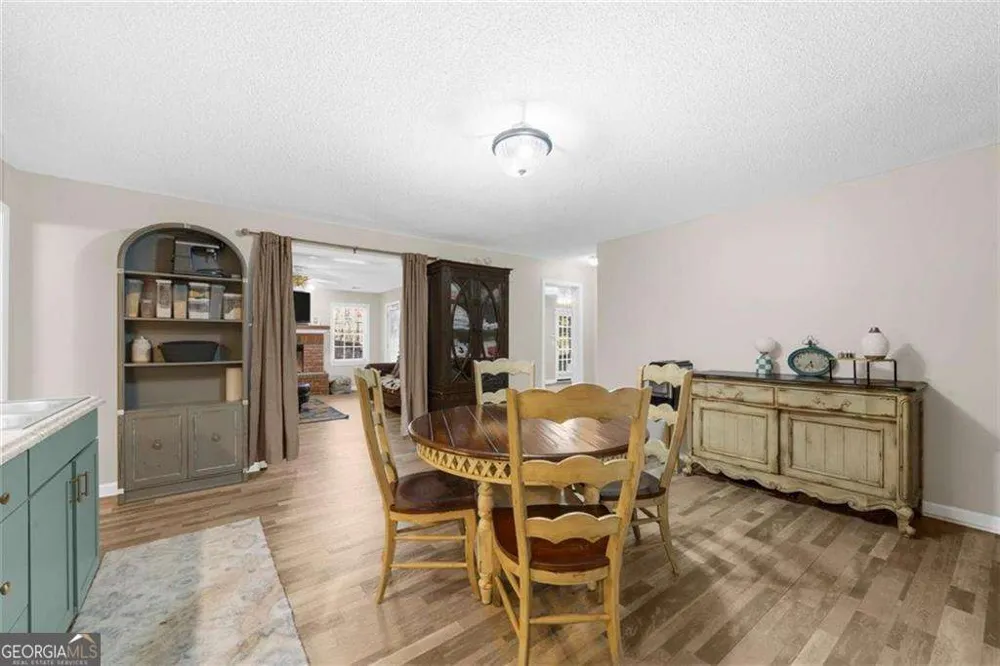 2638 Waters Edge DR Gainesville, GA 30504