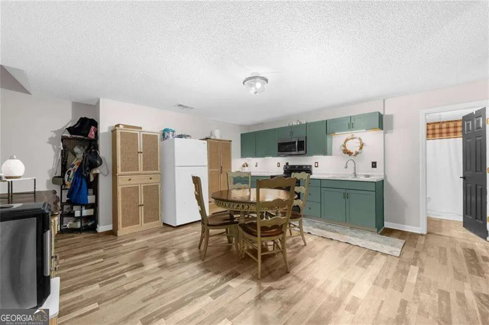 2638 Waters Edge DR Gainesville, GA 30504