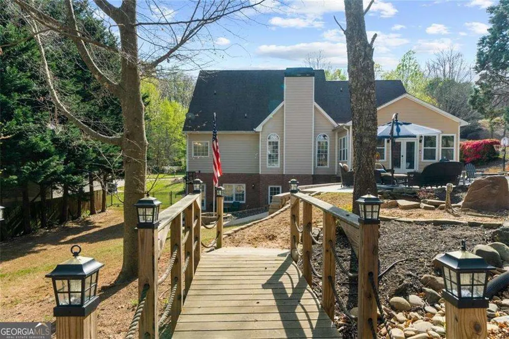 2638 Waters Edge DR Gainesville, GA 30504