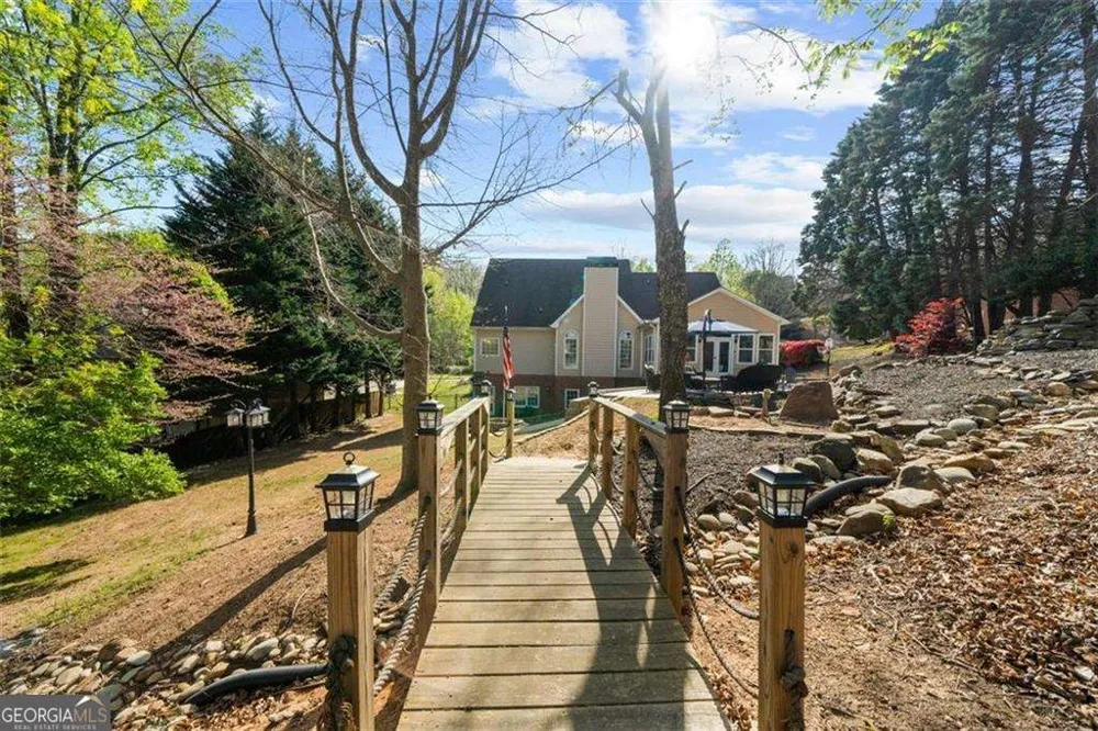 2638 Waters Edge DR Gainesville, GA 30504