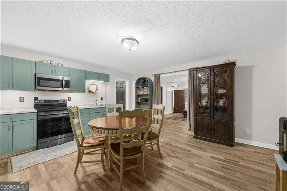 2638 Waters Edge DR Gainesville, GA 30504