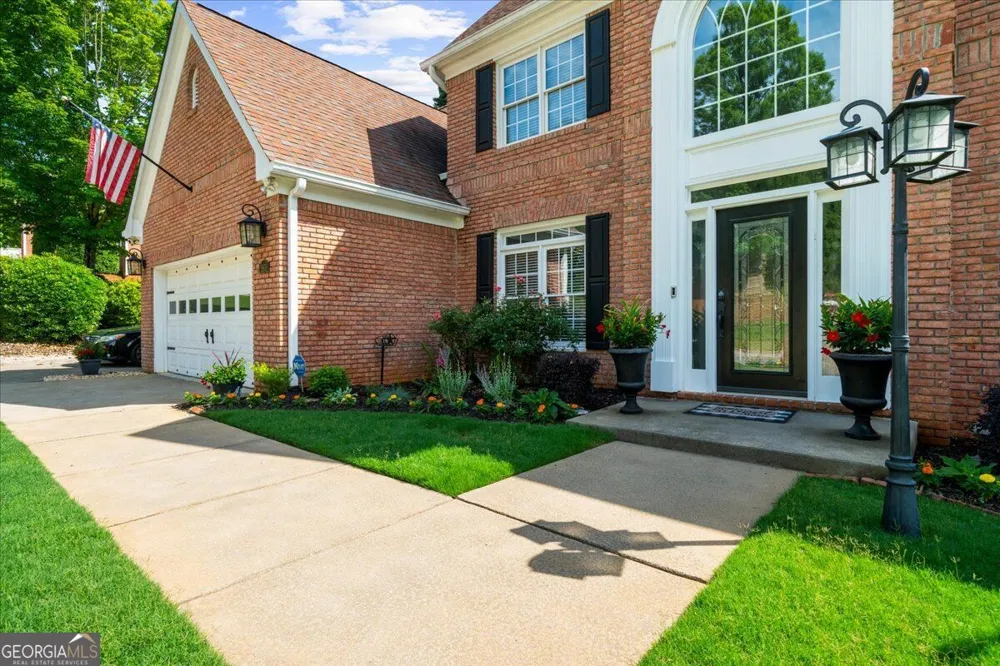 2638 Waters Edge DR Gainesville, GA 30504