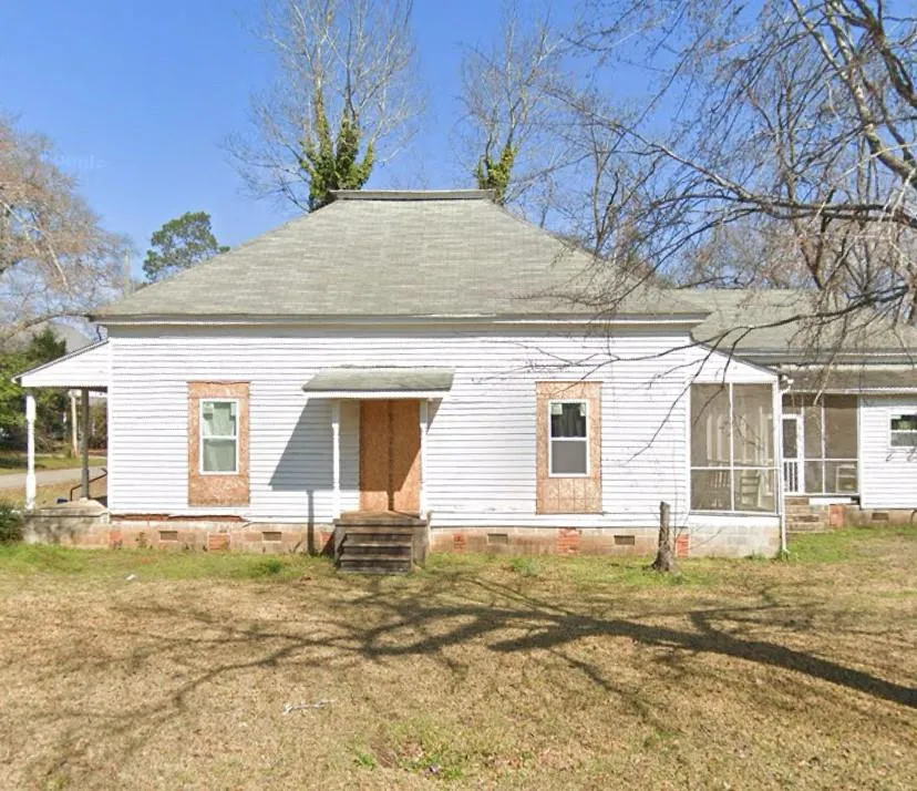 14 Walker Street Richland, GA 31825