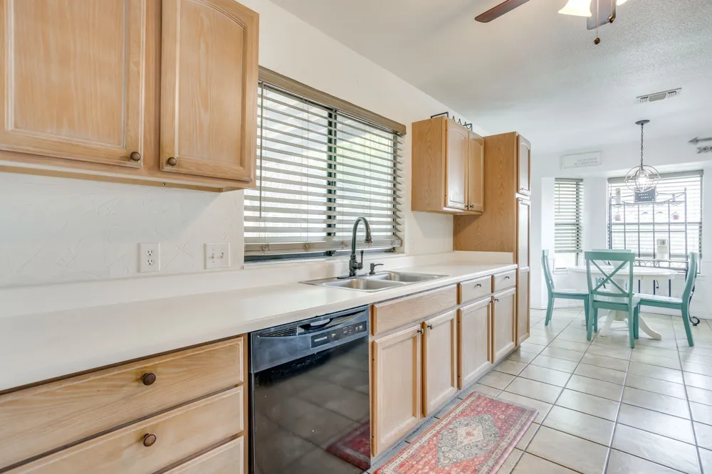 435 SE Gardens Boulevard Burleson, TX 76028