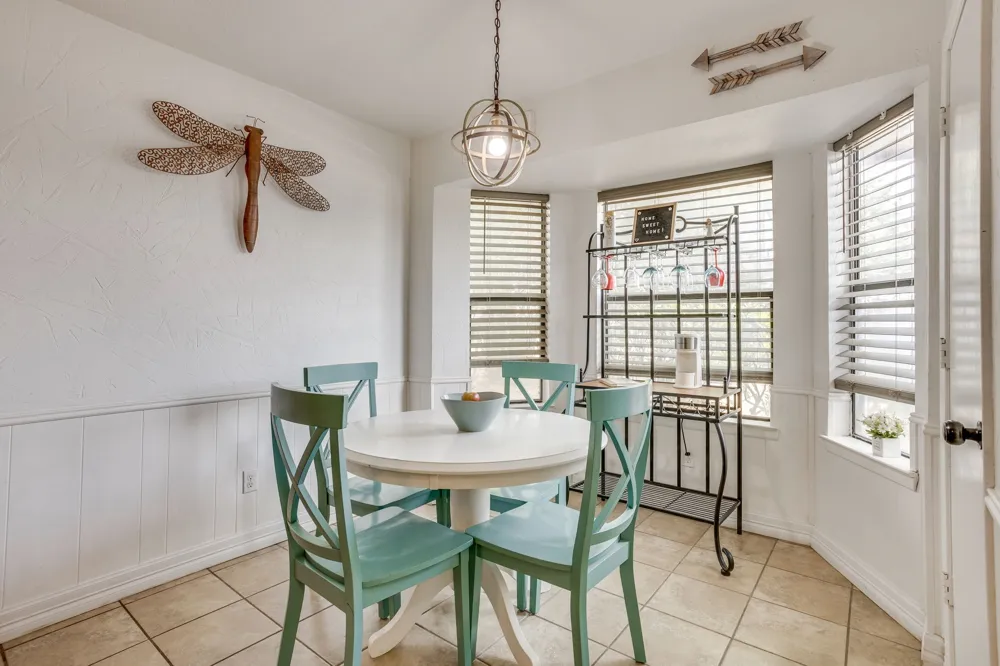435 SE Gardens Boulevard Burleson, TX 76028