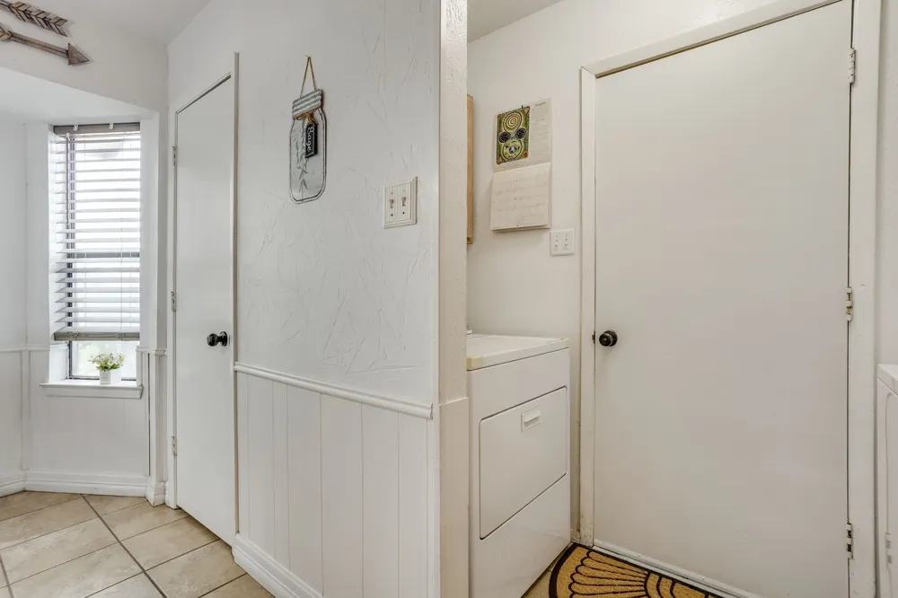 435 SE Gardens Boulevard Burleson, TX 76028