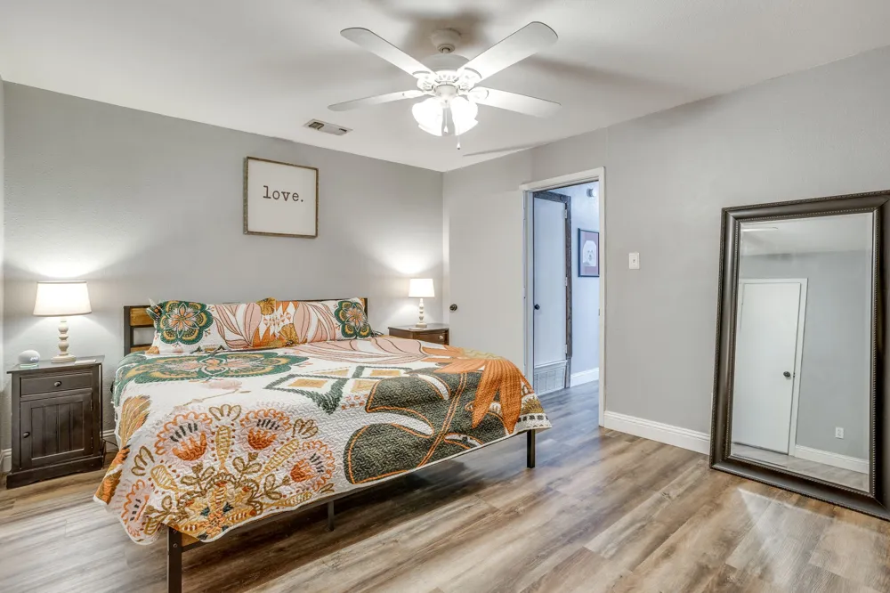 435 SE Gardens Boulevard Burleson, TX 76028