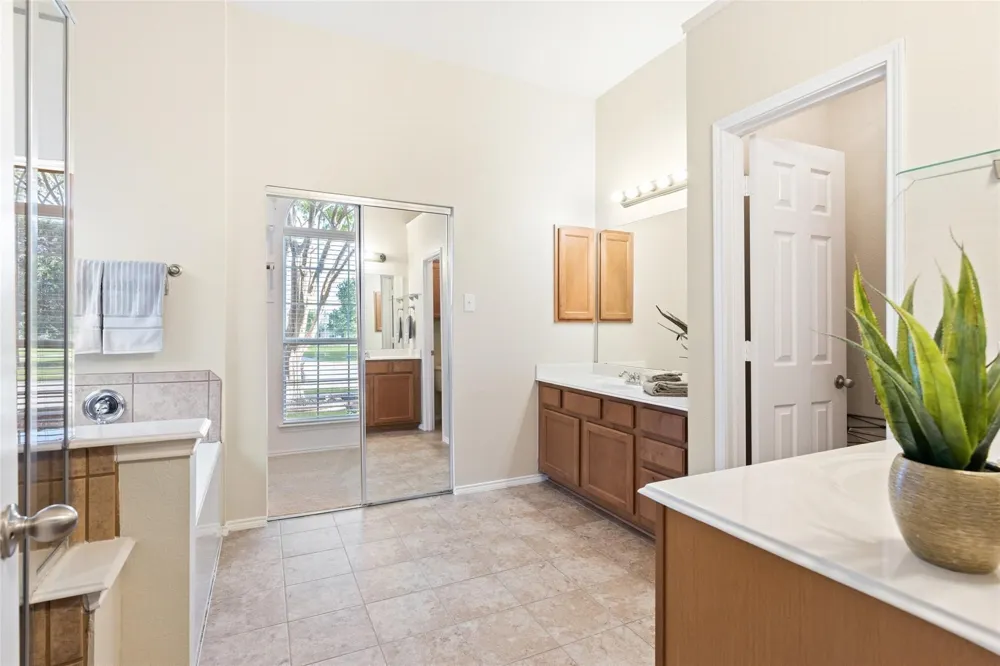 9750 Grassland Drive Frisco, TX 75035