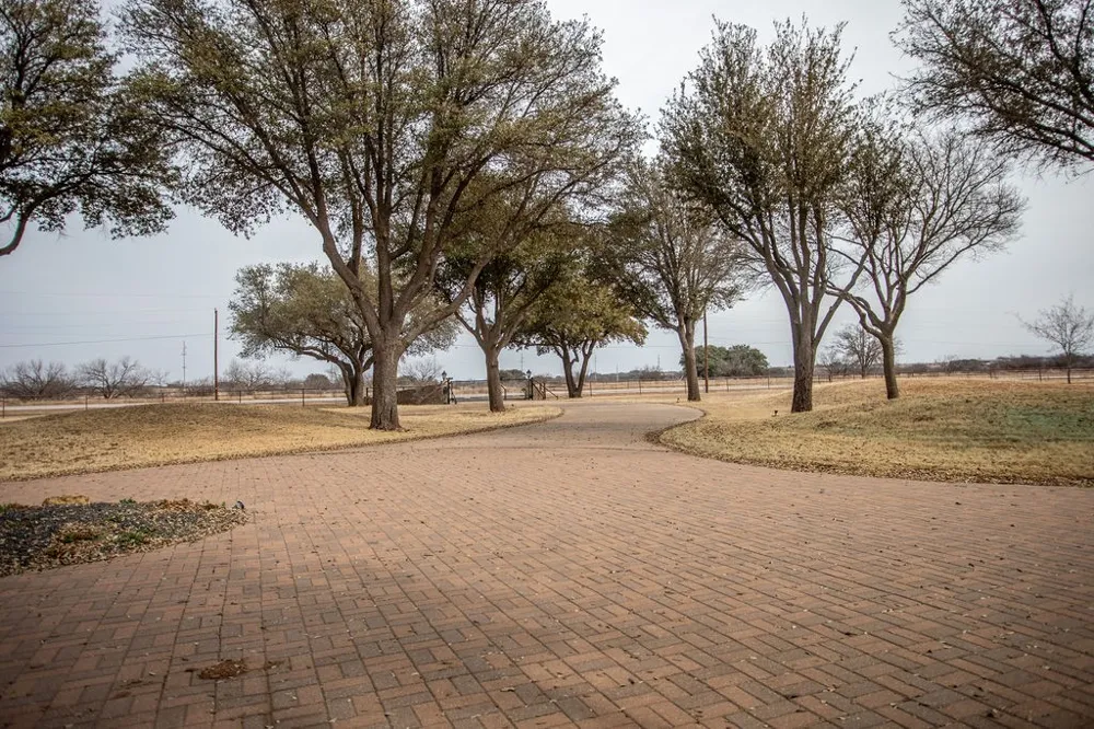 7600 State Highway 6 Albany, TX 76430