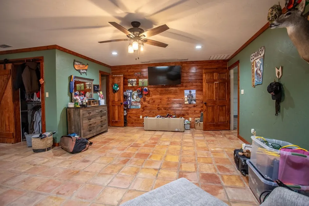 7600 State Highway 6 Albany, TX 76430