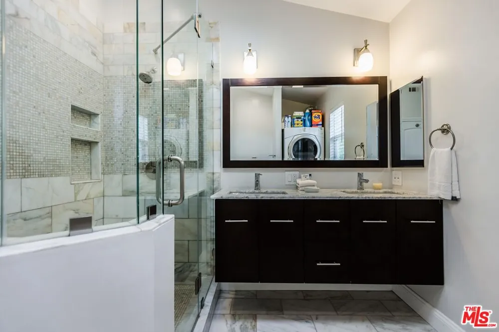 4409 IRVINE AVENUE North Hollywood, CA 91602