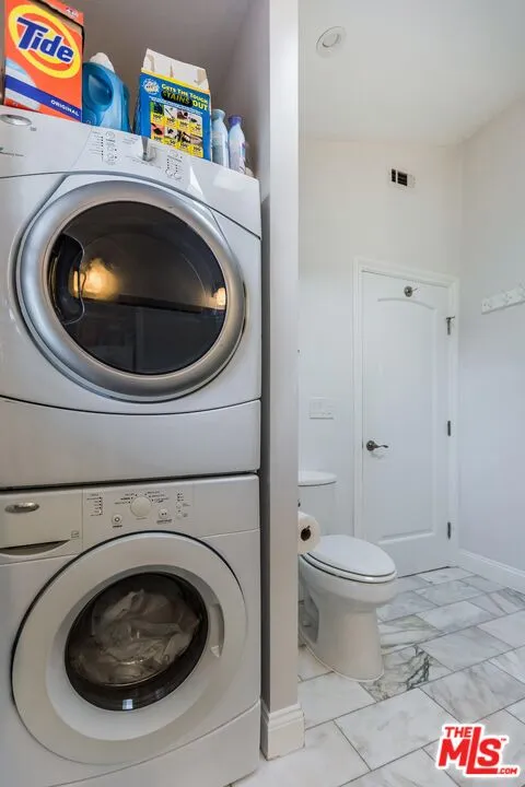4409 IRVINE AVENUE North Hollywood, CA 91602