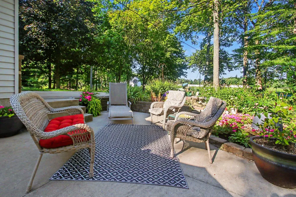 7660 56th Avenue Hudsonville, MI 49426