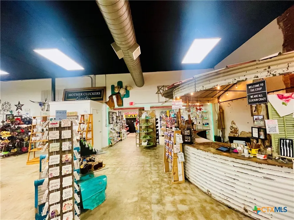 110 Main Street Victoria, TX 77901
