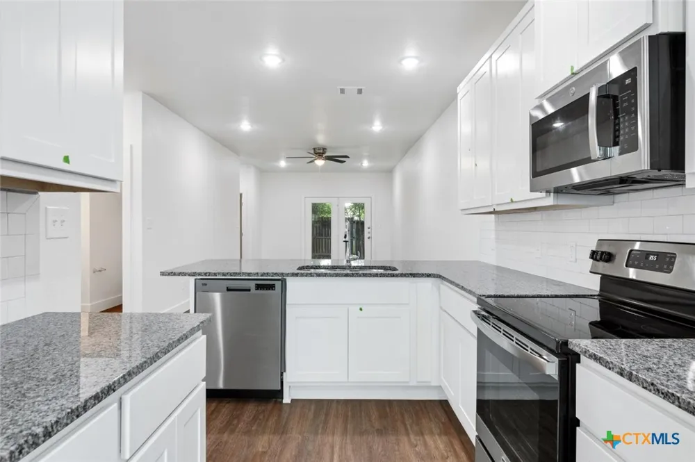 1920 Royal Loop Belton, TX 76513