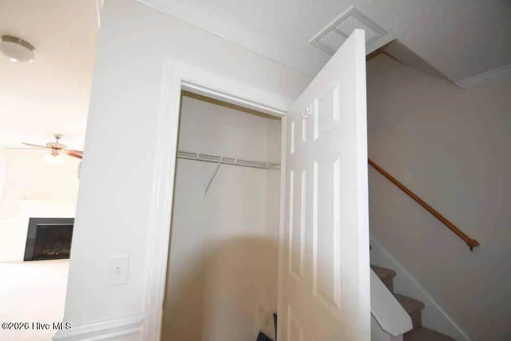 4247 Dudleys Grant Drive #G Winterville, NC 28590