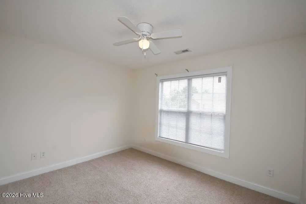 4247 Dudleys Grant Drive #G Winterville, NC 28590