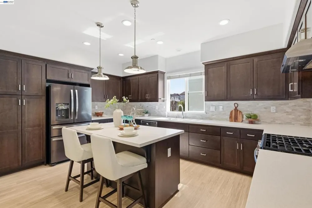 37660 Cape Cod Rd Newark, CA 94560