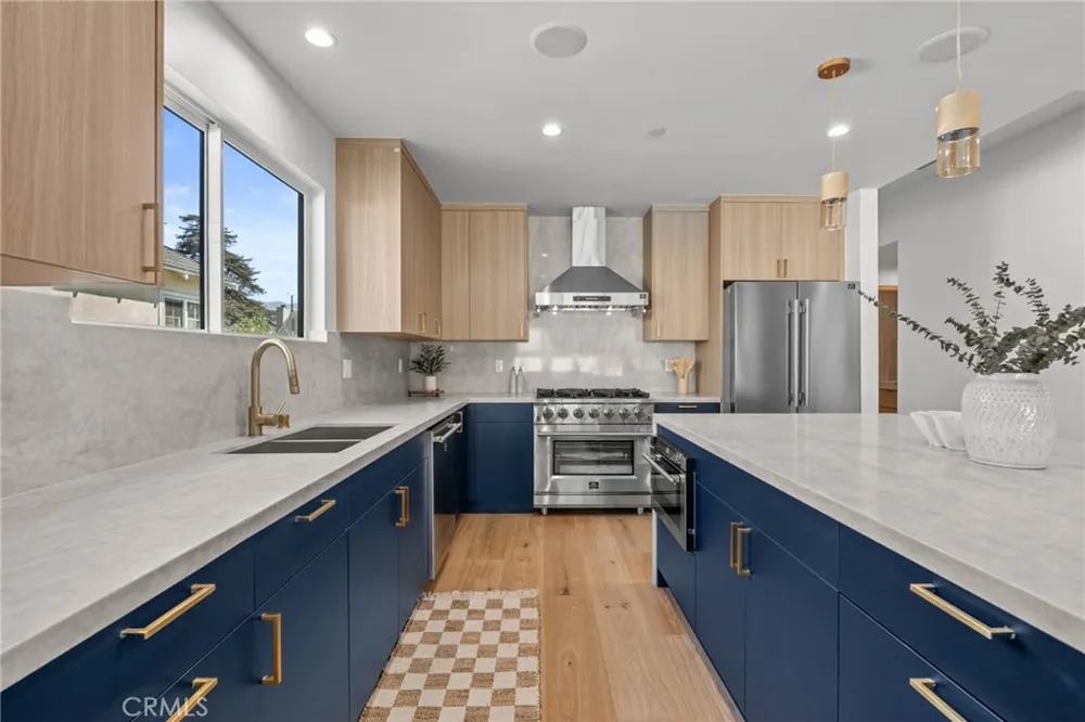 825 Naomi Burbank, CA 91505