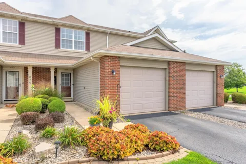 877 Flagstone Drive