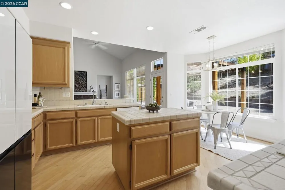 4700 Hunter Peak Ct Antioch, CA 94531