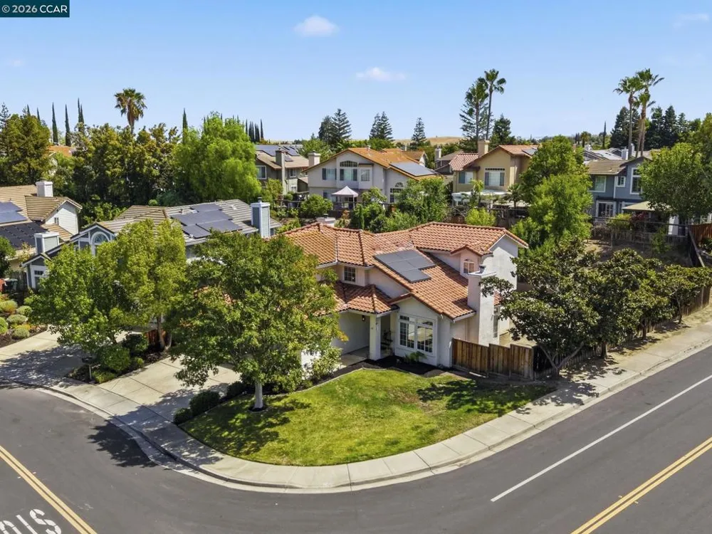 4700 Hunter Peak Ct Antioch, CA 94531