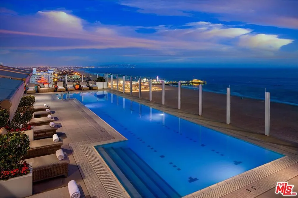 1221 W OCEAN AVENUE #808 Santa Monica, CA 90401