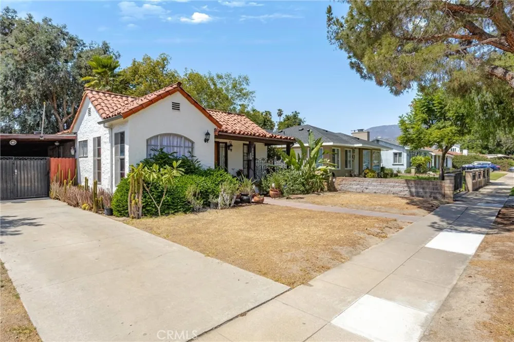 3334 Sierra San Bernardino, CA 92405
